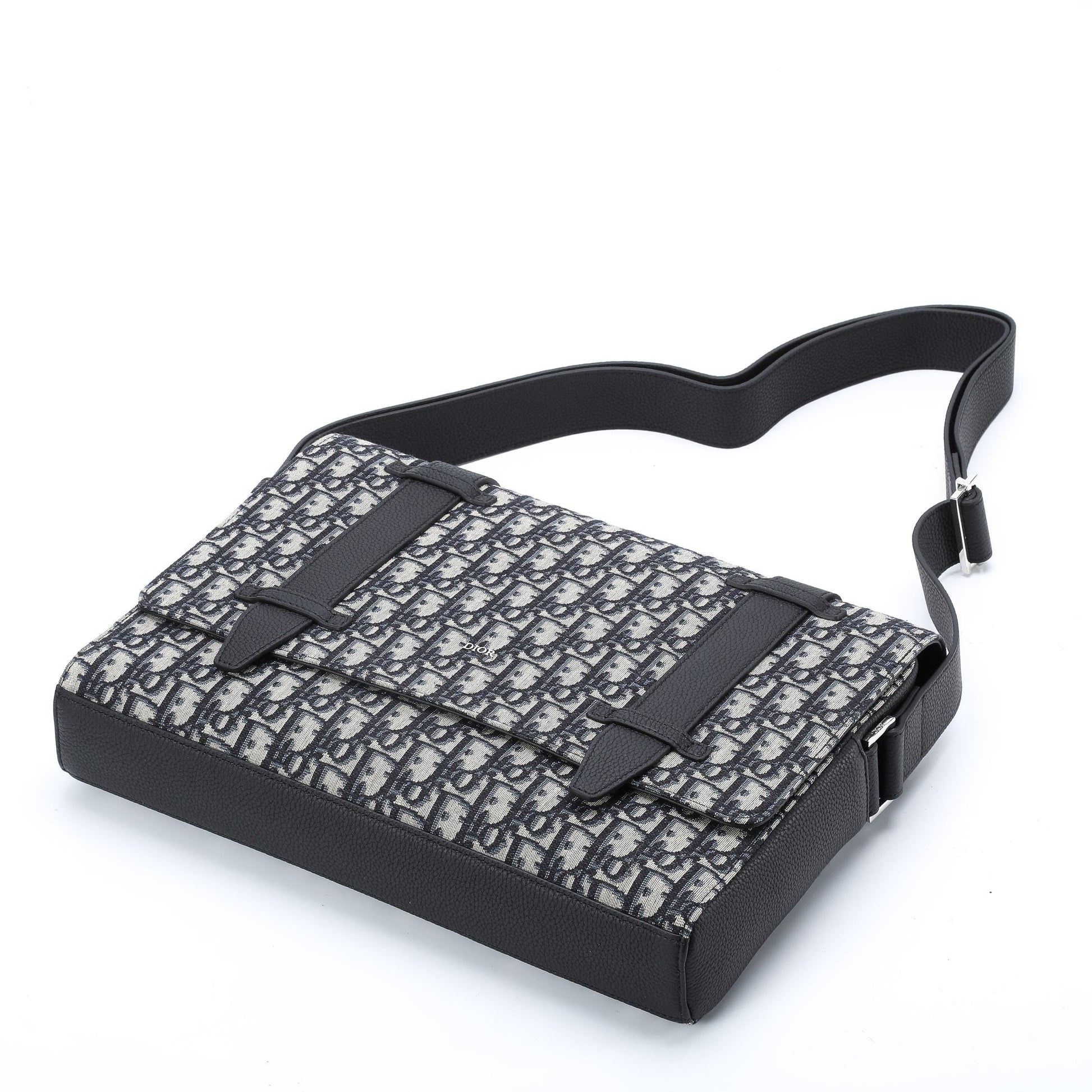 DIO Oblique Messenger Bag