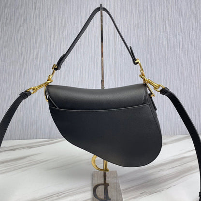 DIO Saddle