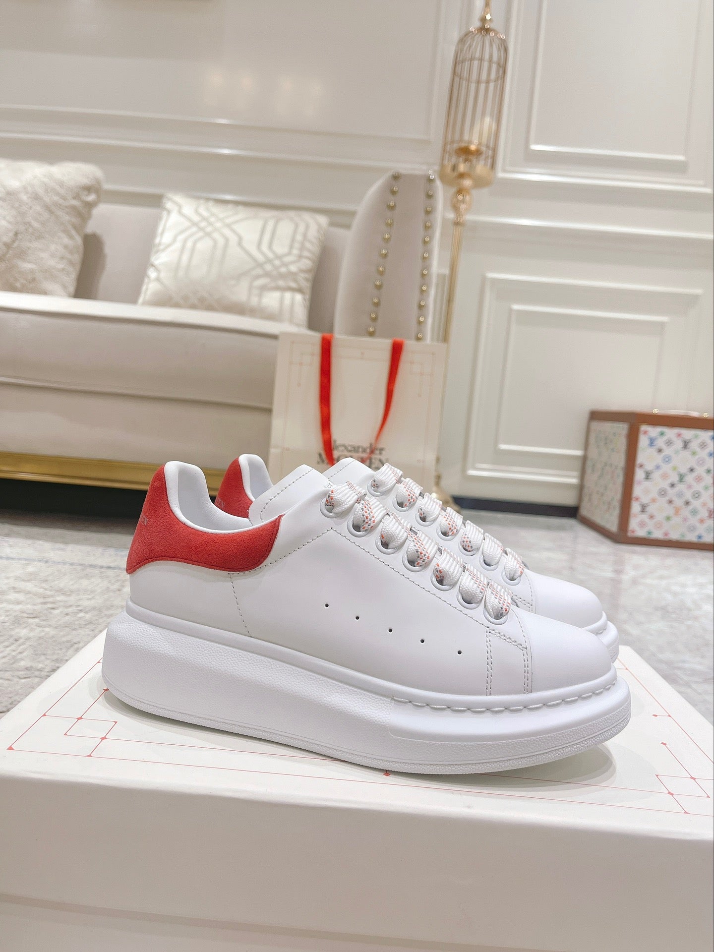 Sneakers & Shoes