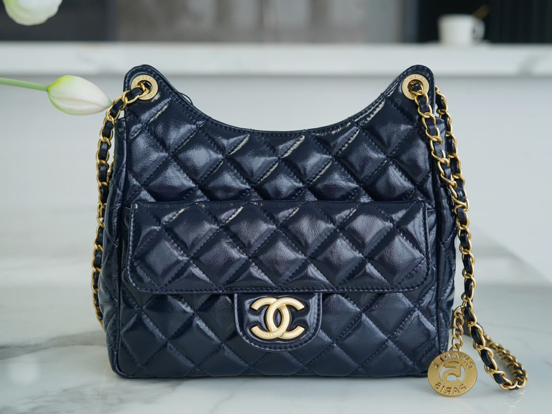 CHA 23C Hobo Bag