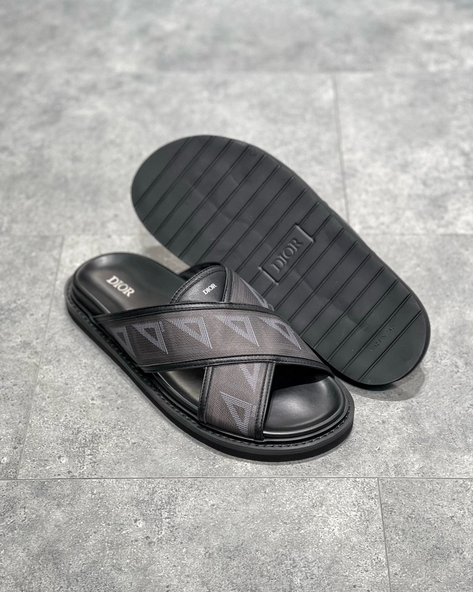 DIO Sneakers