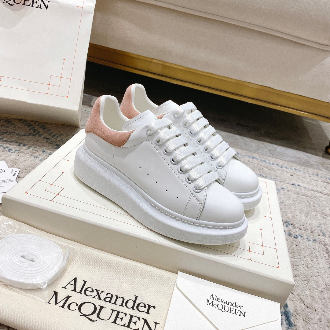Sneakers & Shoes