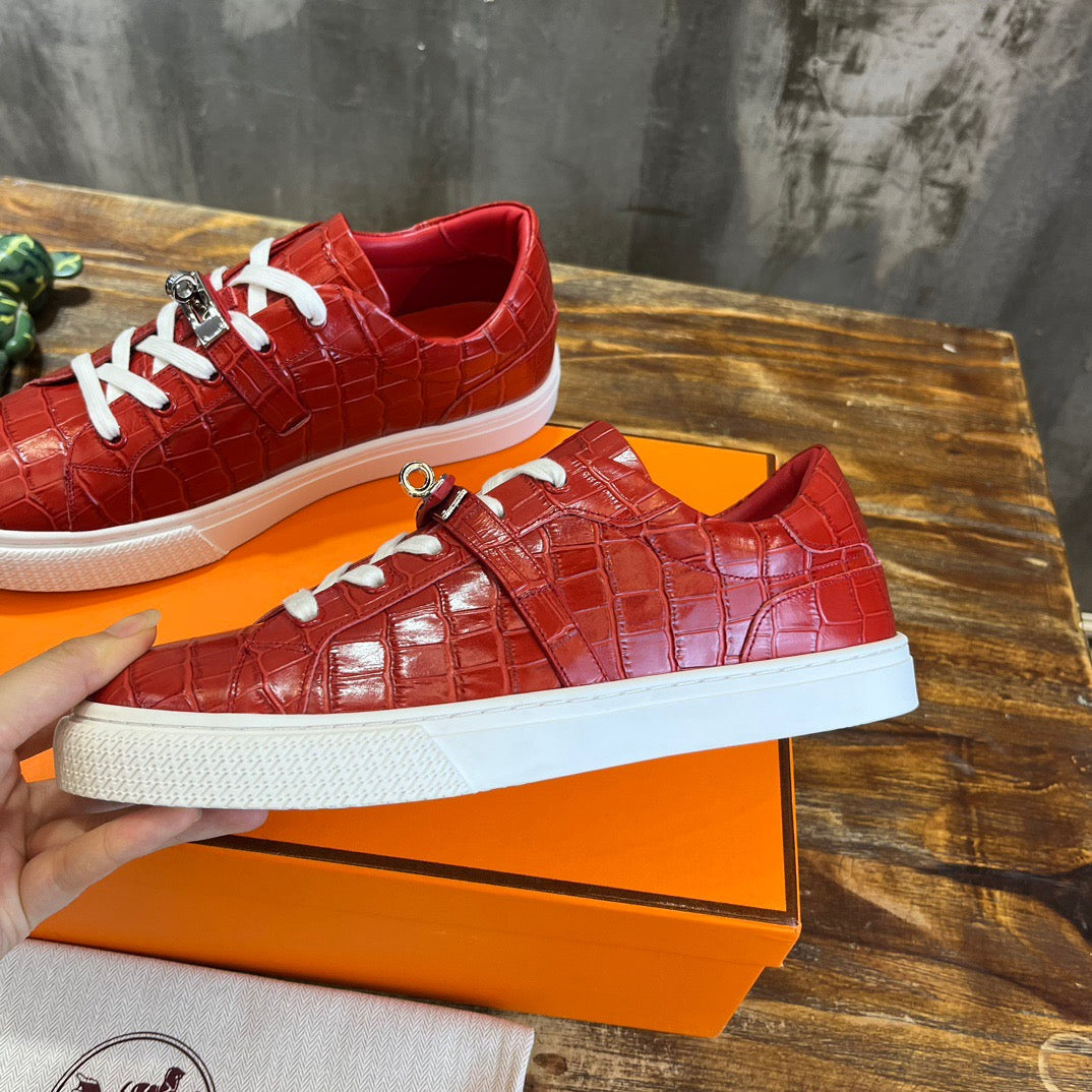 HERM Sneakers