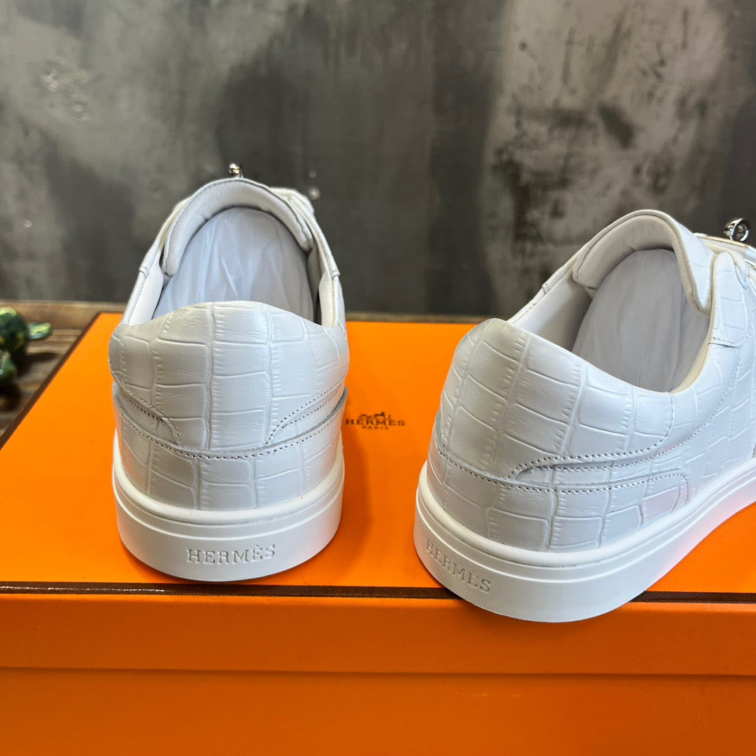 HERM Sneakers