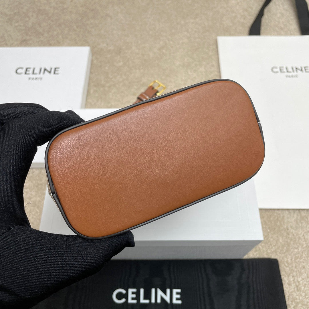 CEL Triomphe Bucket