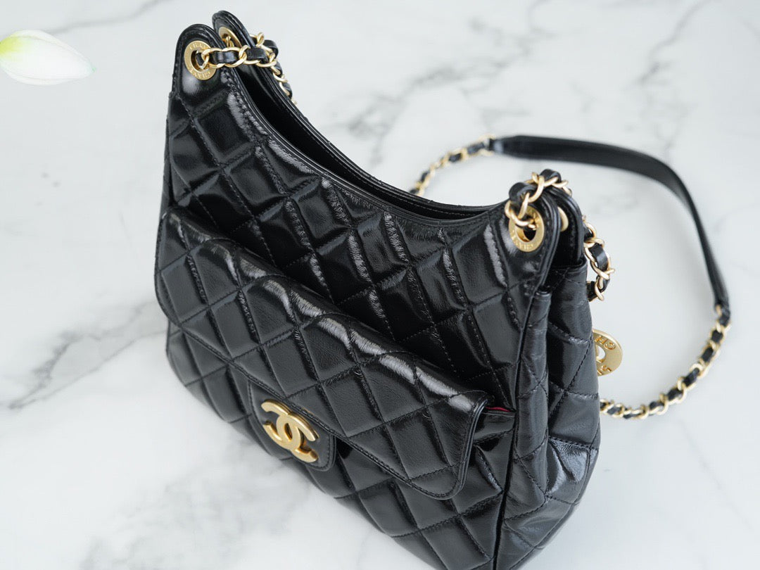 CHA 23C Hobo Bag