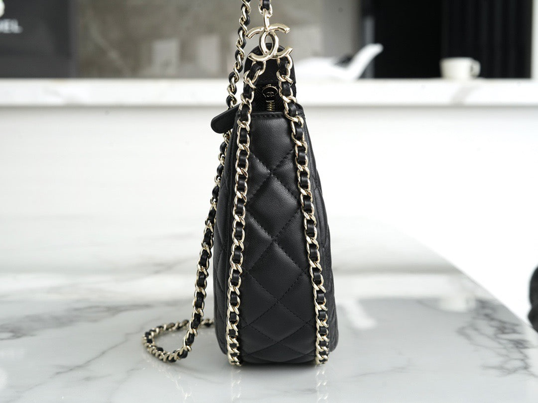 CHA 23p Hobo Bag