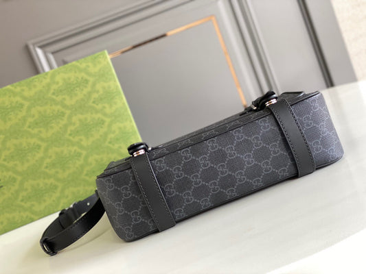 GUC Messenger Bag