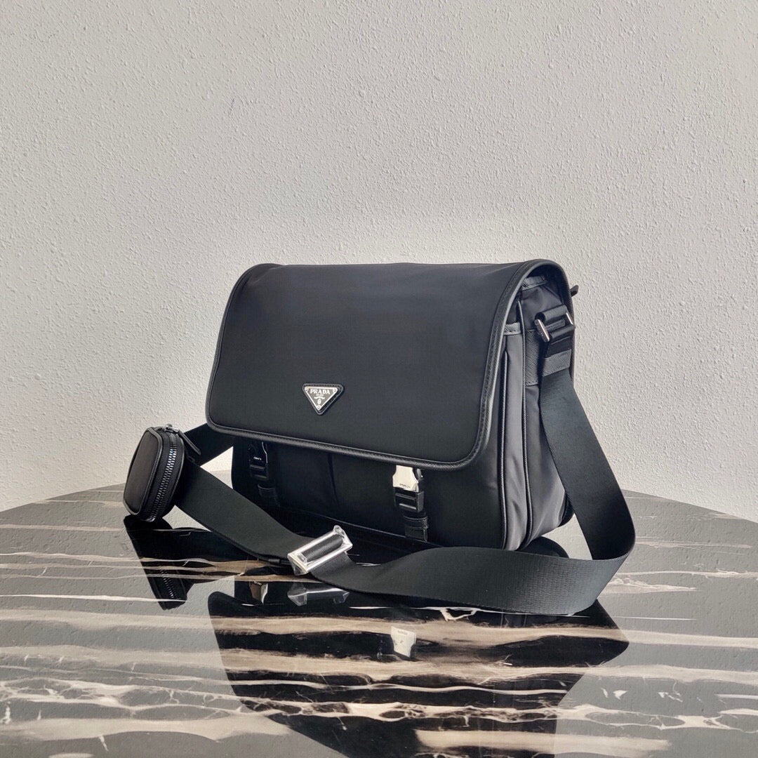 PRA Messenger Bag