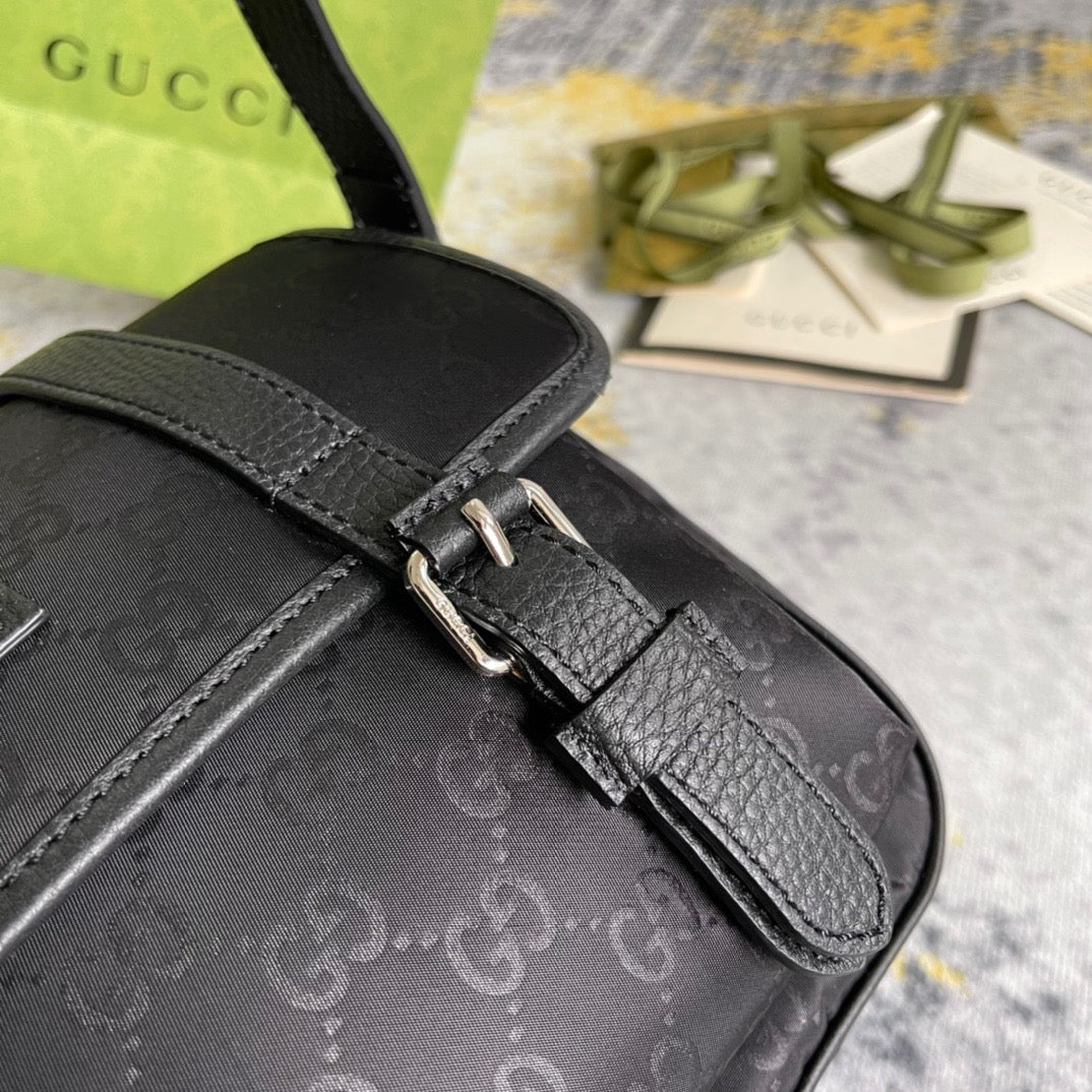 GUC Messenger Bag