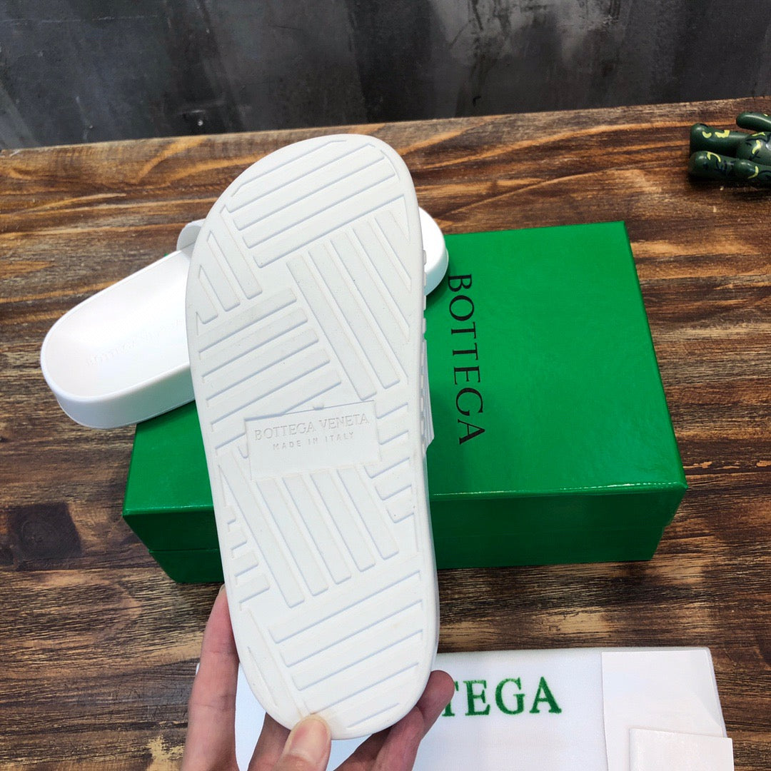 BV Sandals