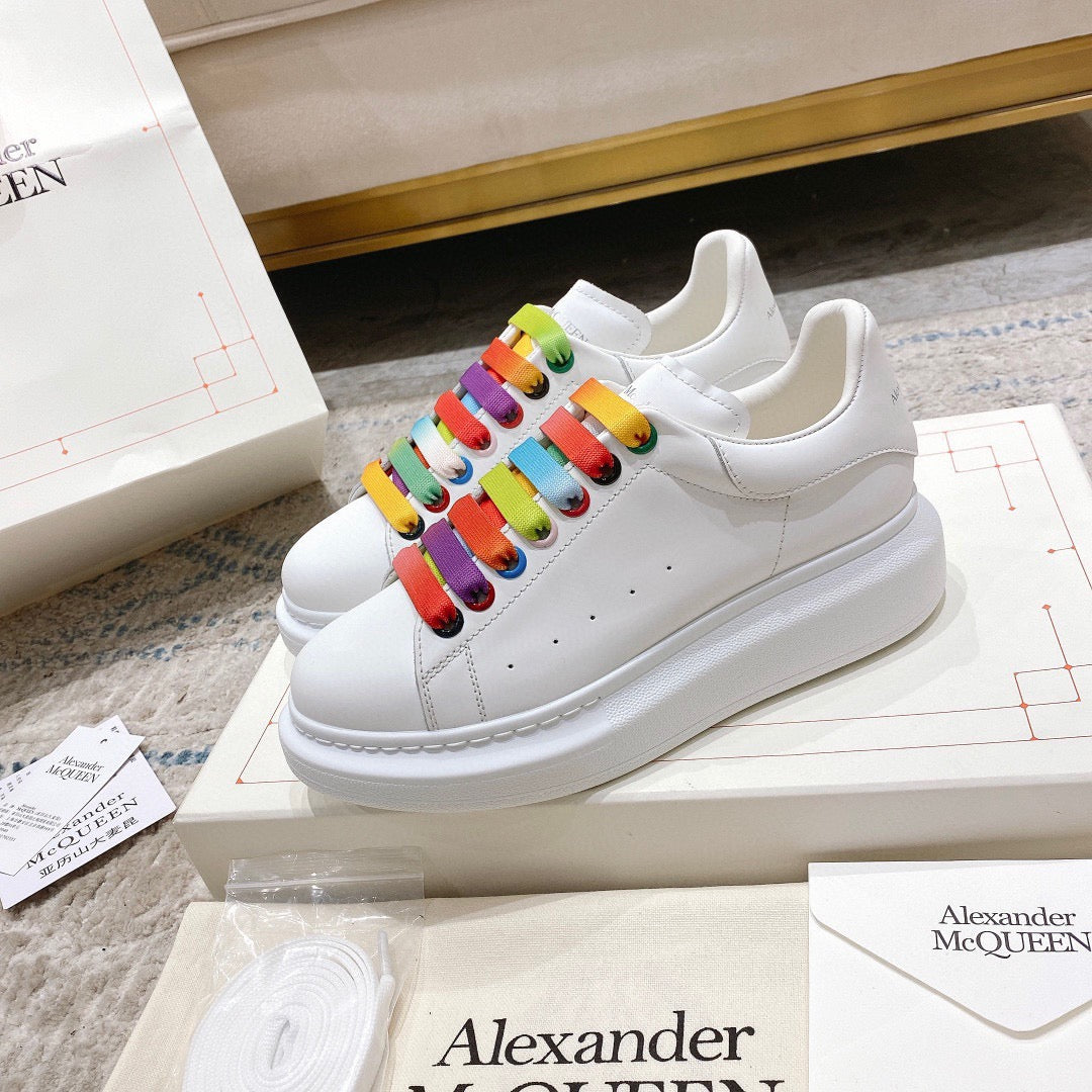 Sneakers & Shoes