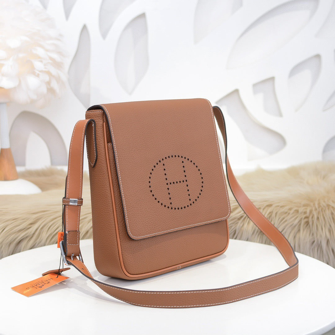 HERM Sling Bag