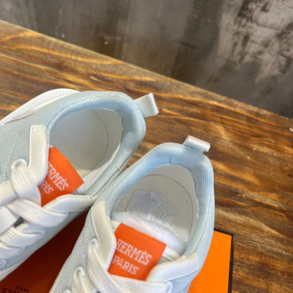 HERM Sneakers