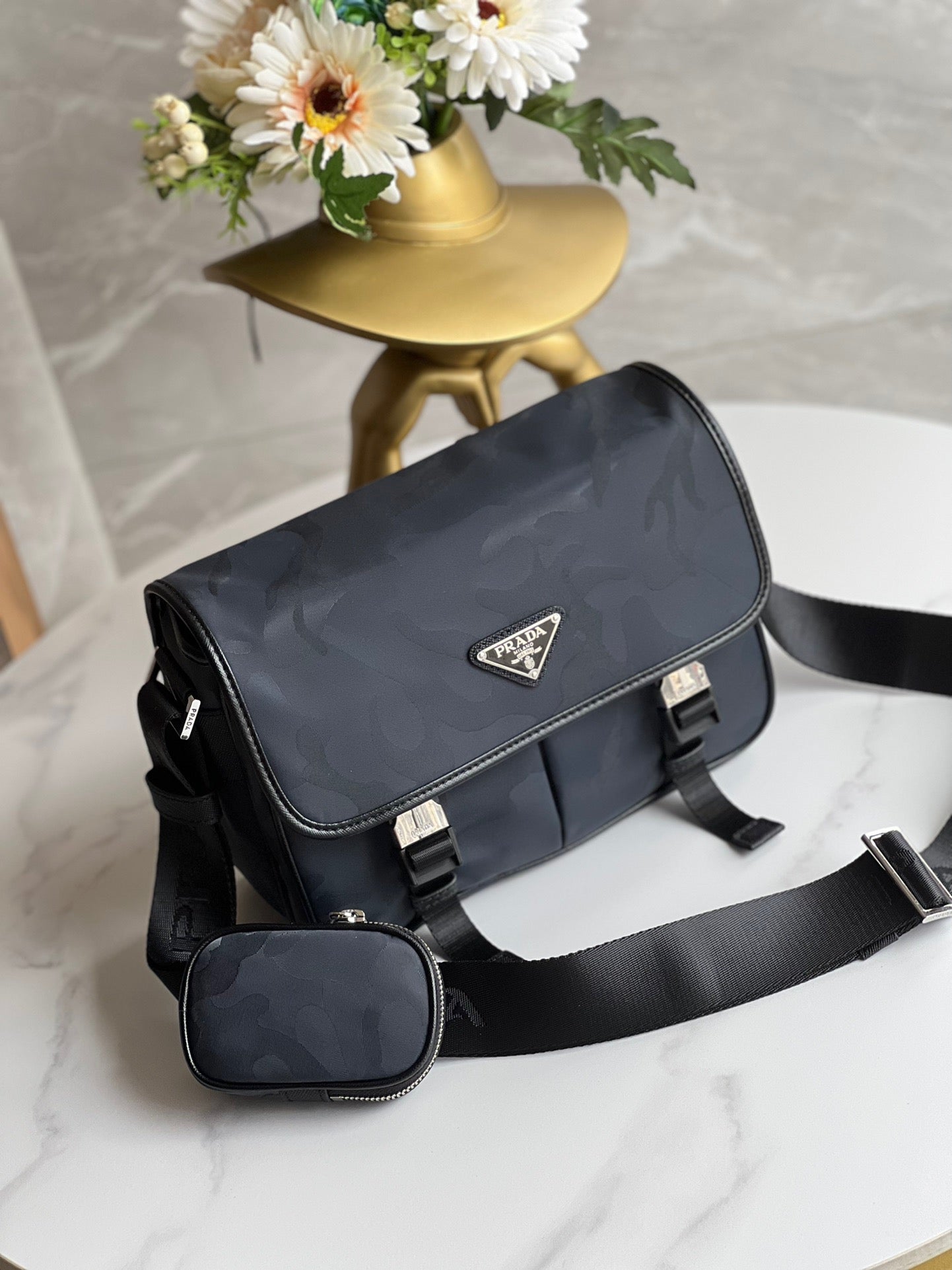 PRA Messenger Bag