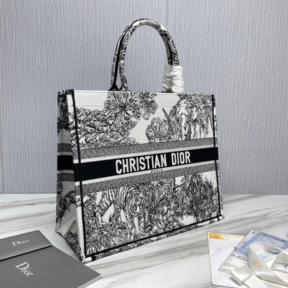 DIO BookTote