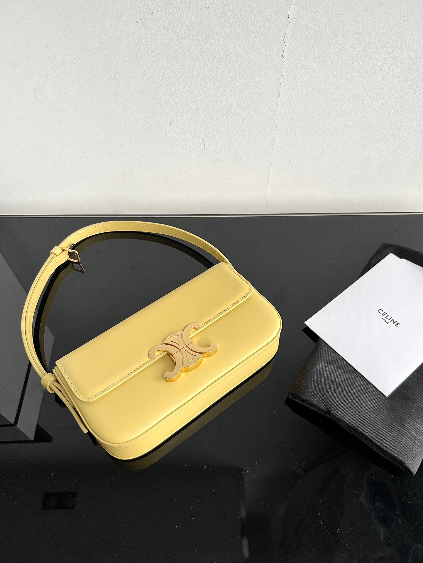 CEL Triomphe Hobo