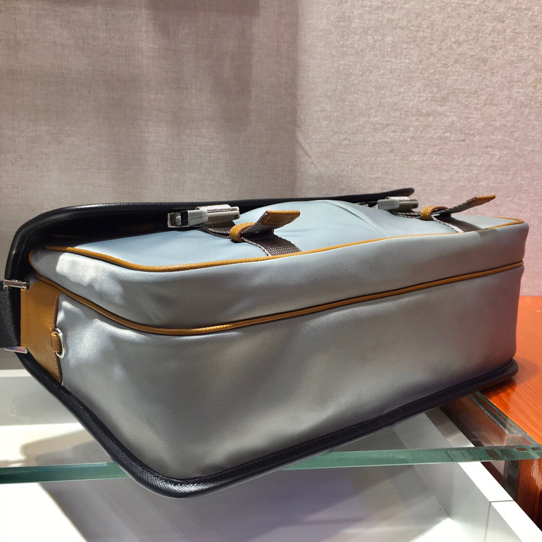 PRA Messenger Bag