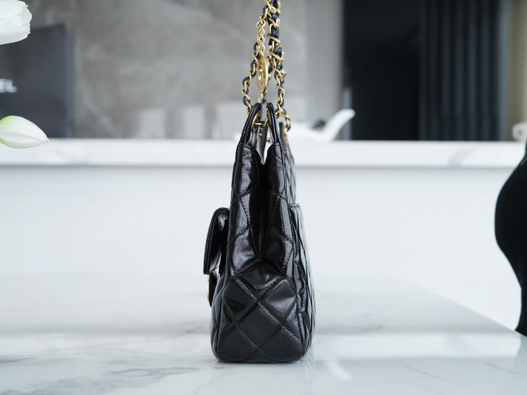 CHA 23C Hobo Bag