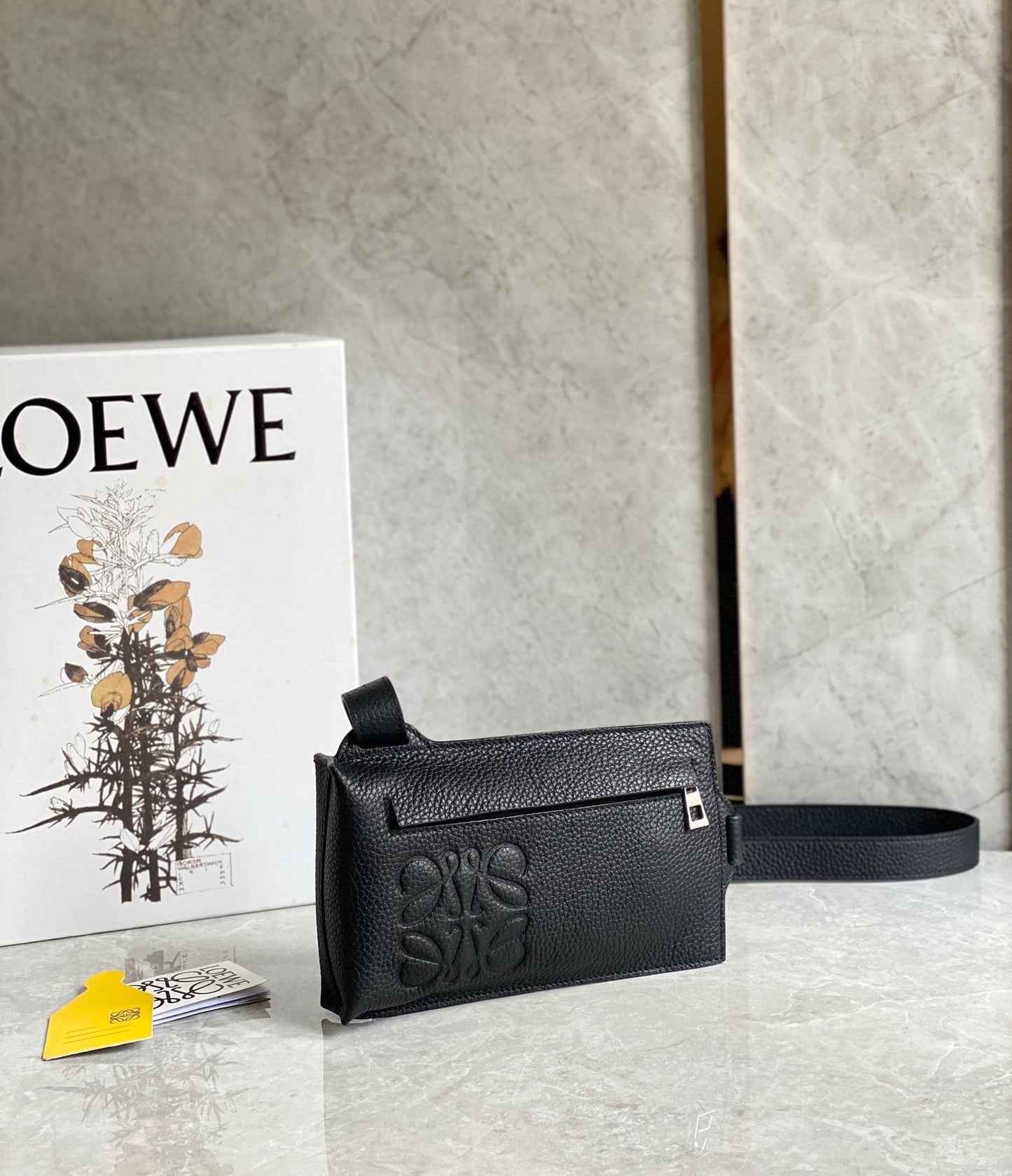 LO Sling Bag