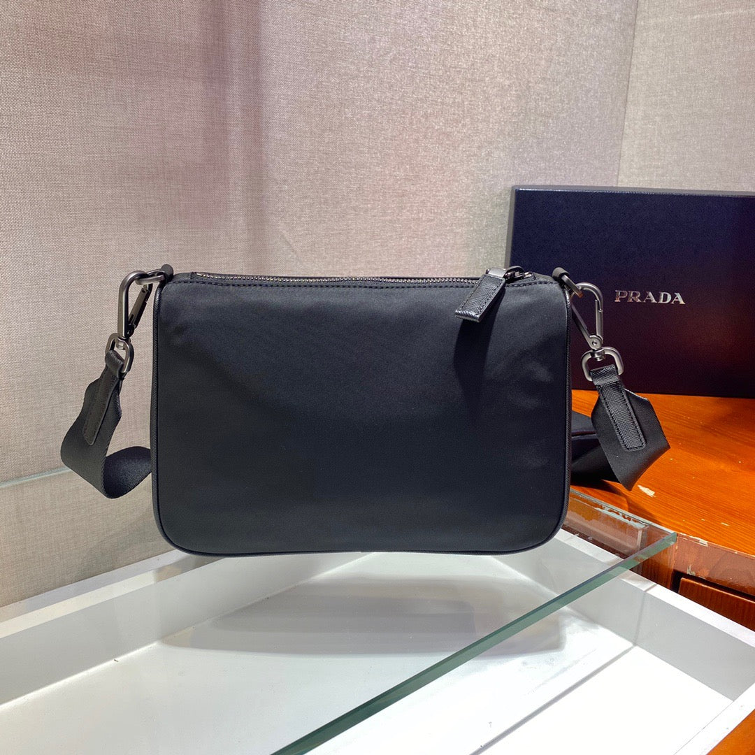 PRA Messenger Bag