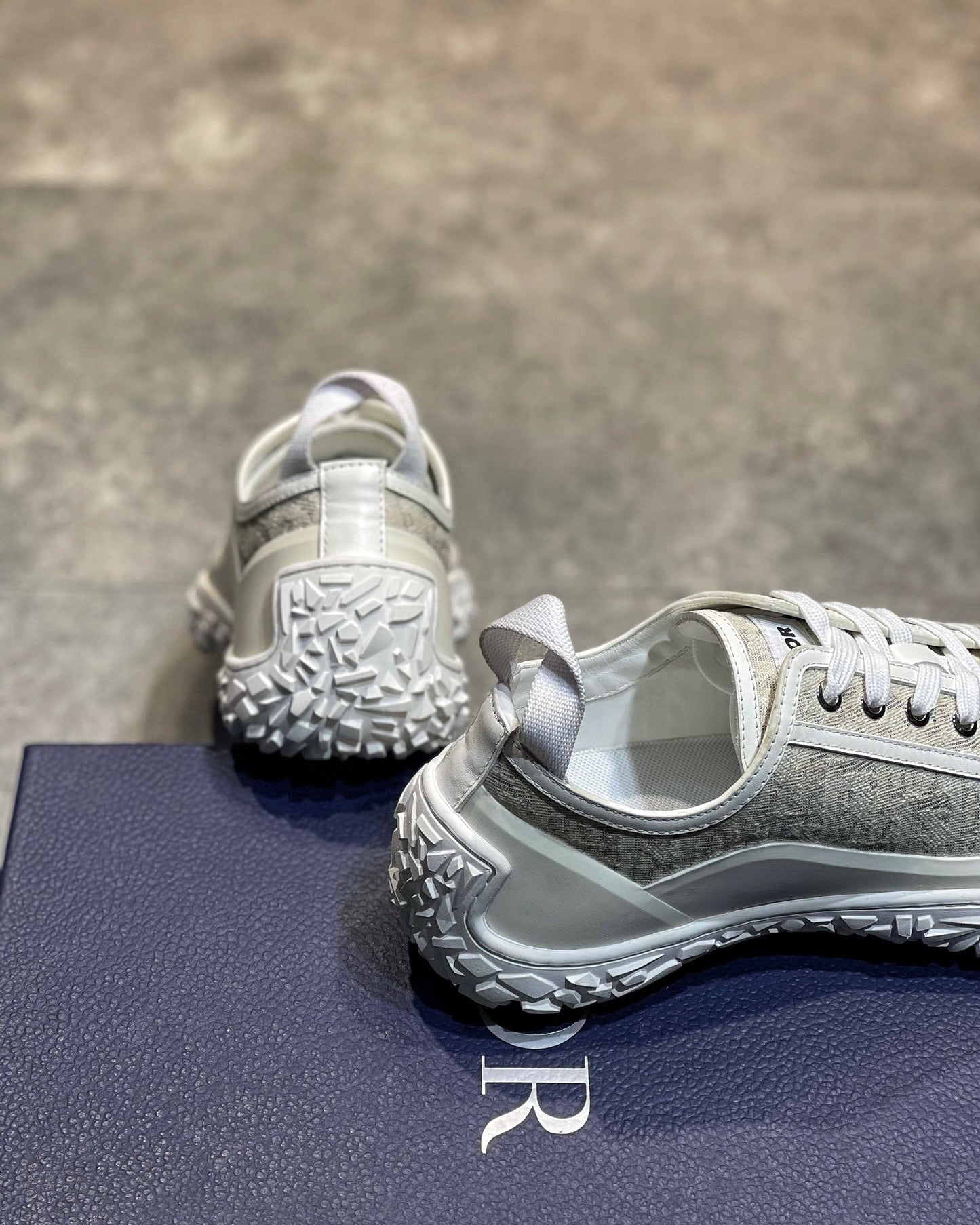 DIO Sneakers