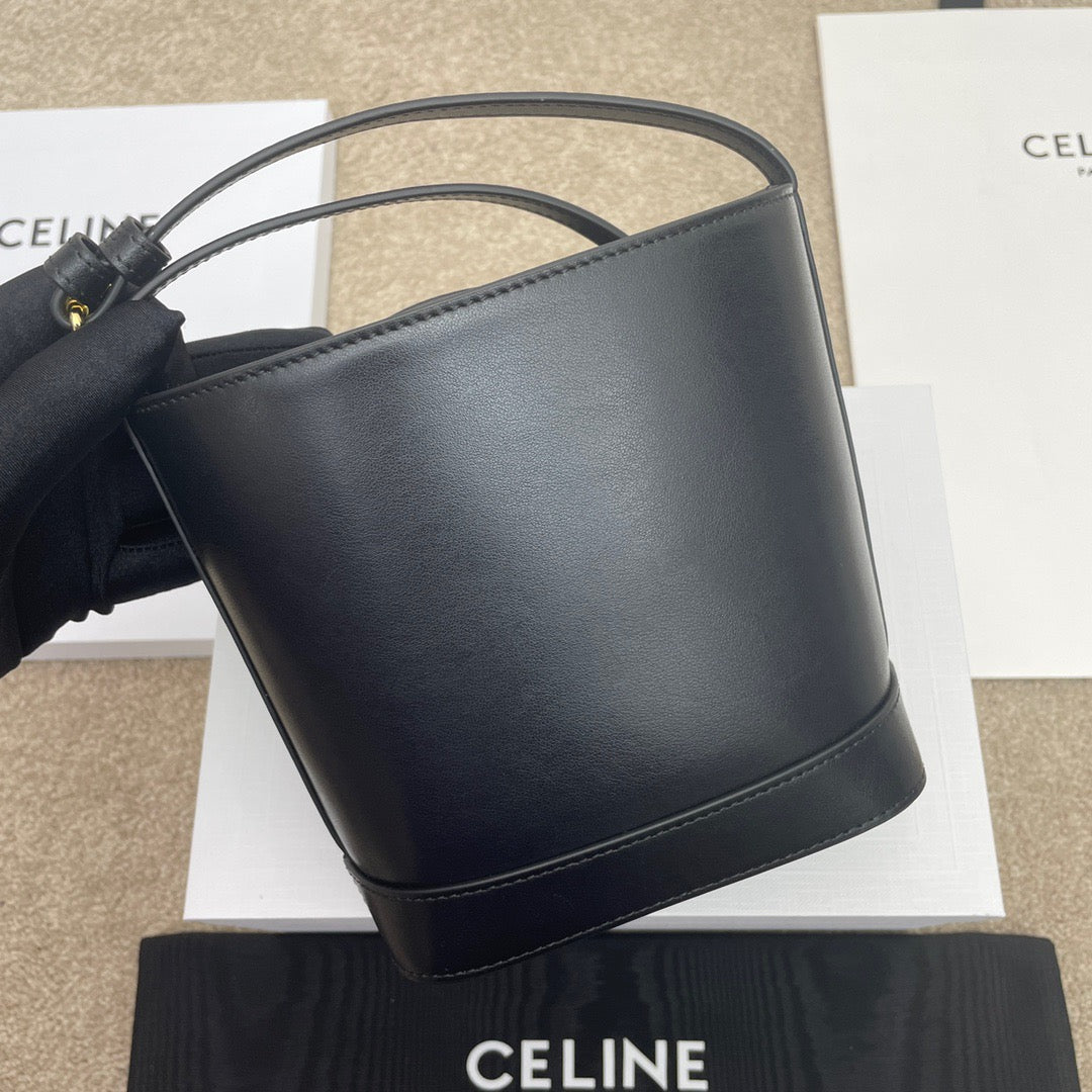 CEL Triomphe Bucket