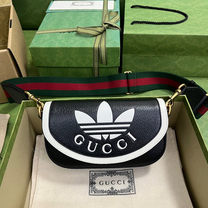 GUC Messenger Bag