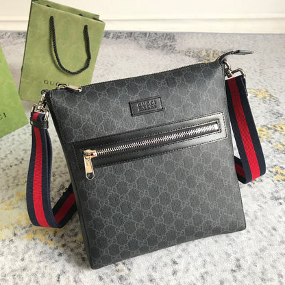 GUC Messenger Bag