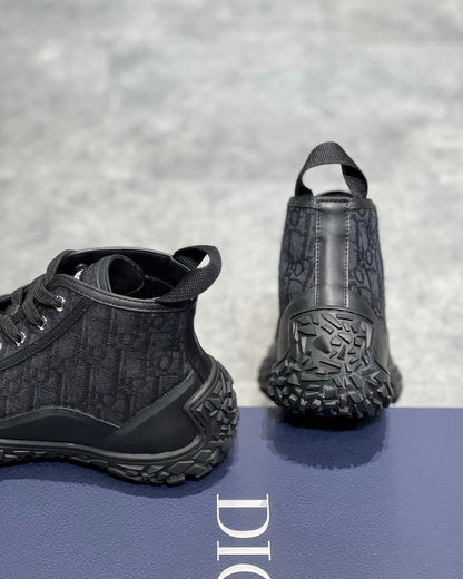 DIO Sneakers