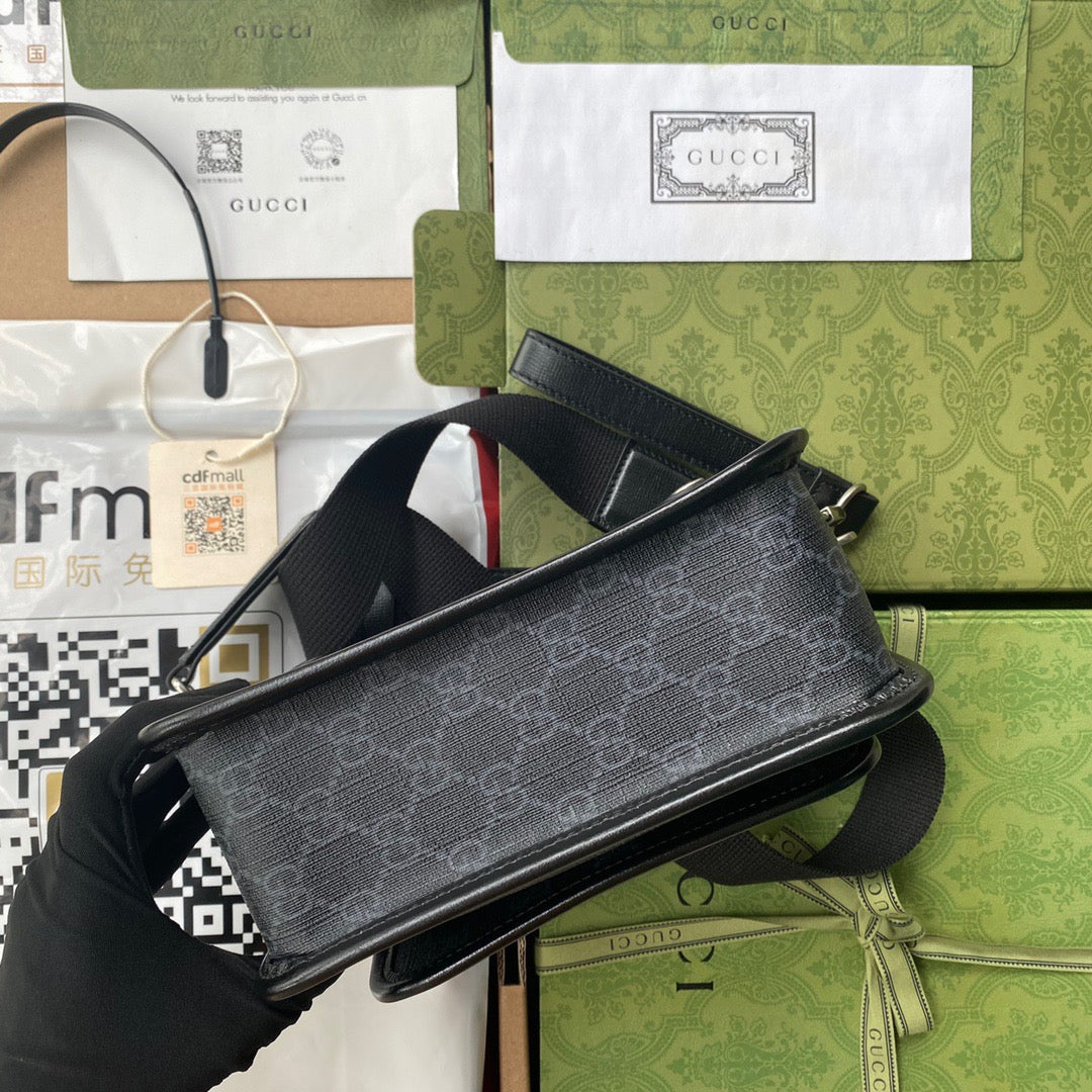 GUC Messenger Bag