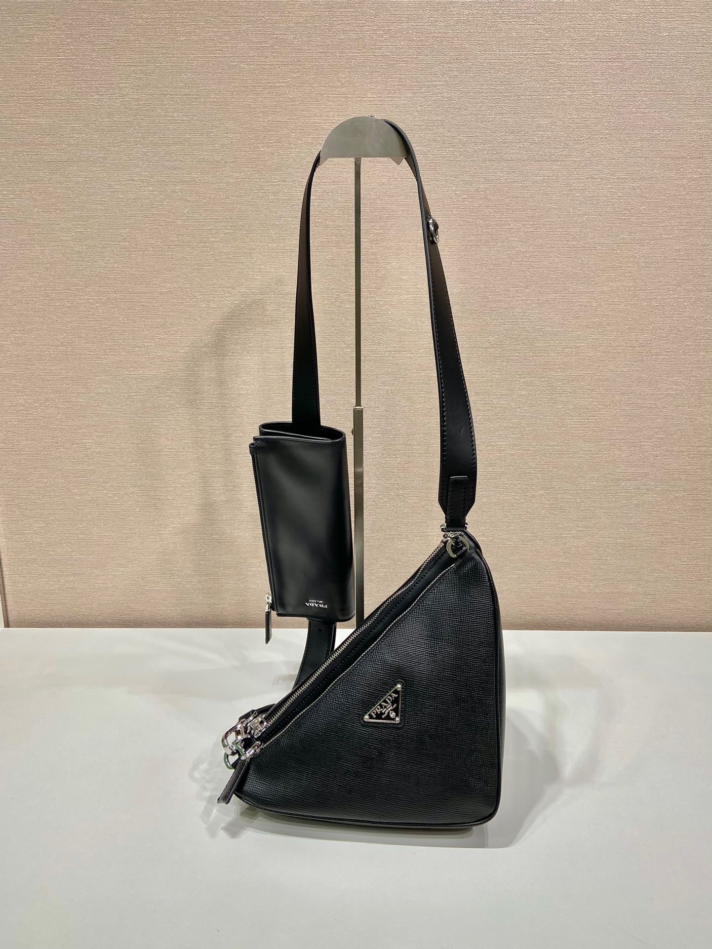 PRA Cross Body Bag