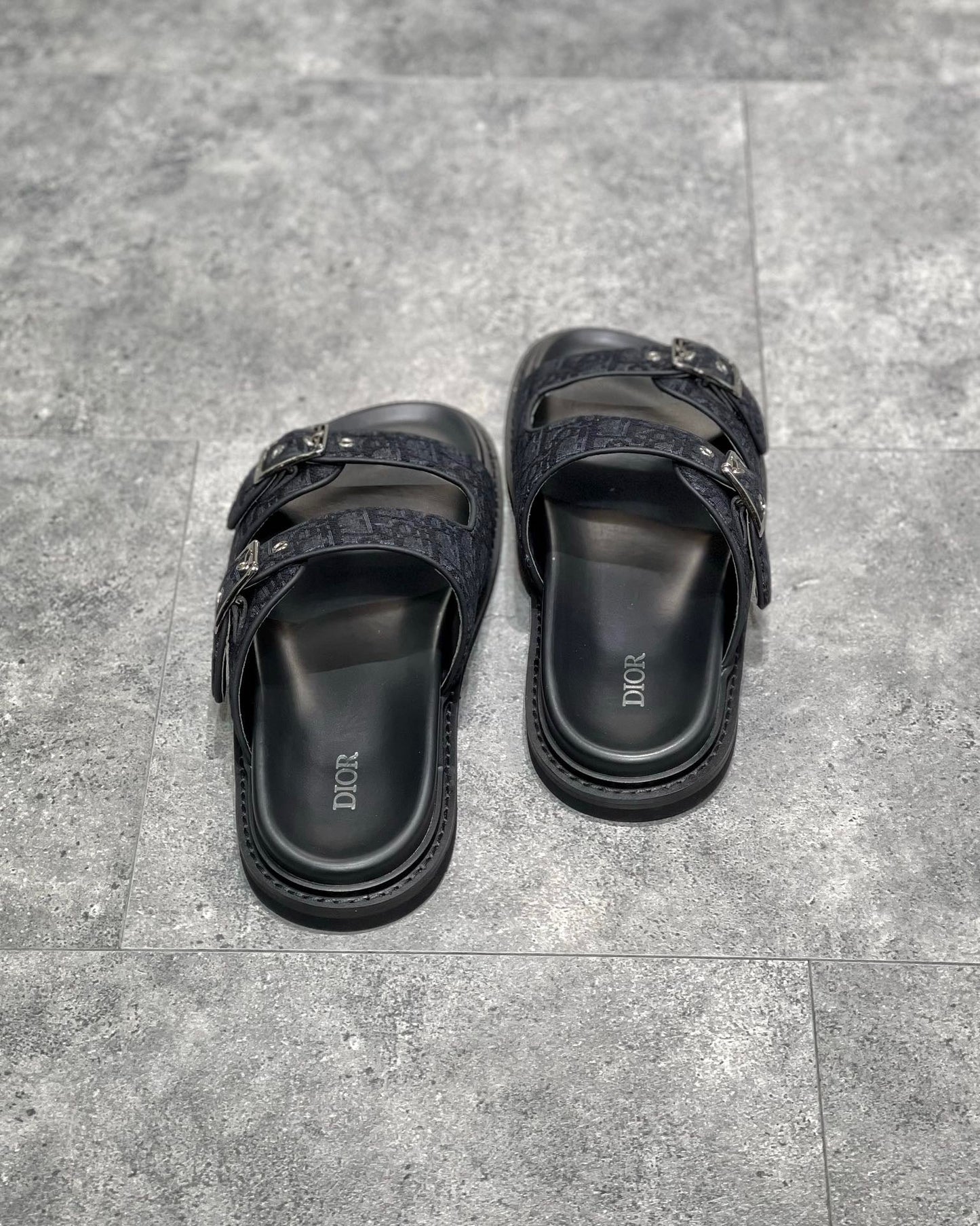 DIO Sandal