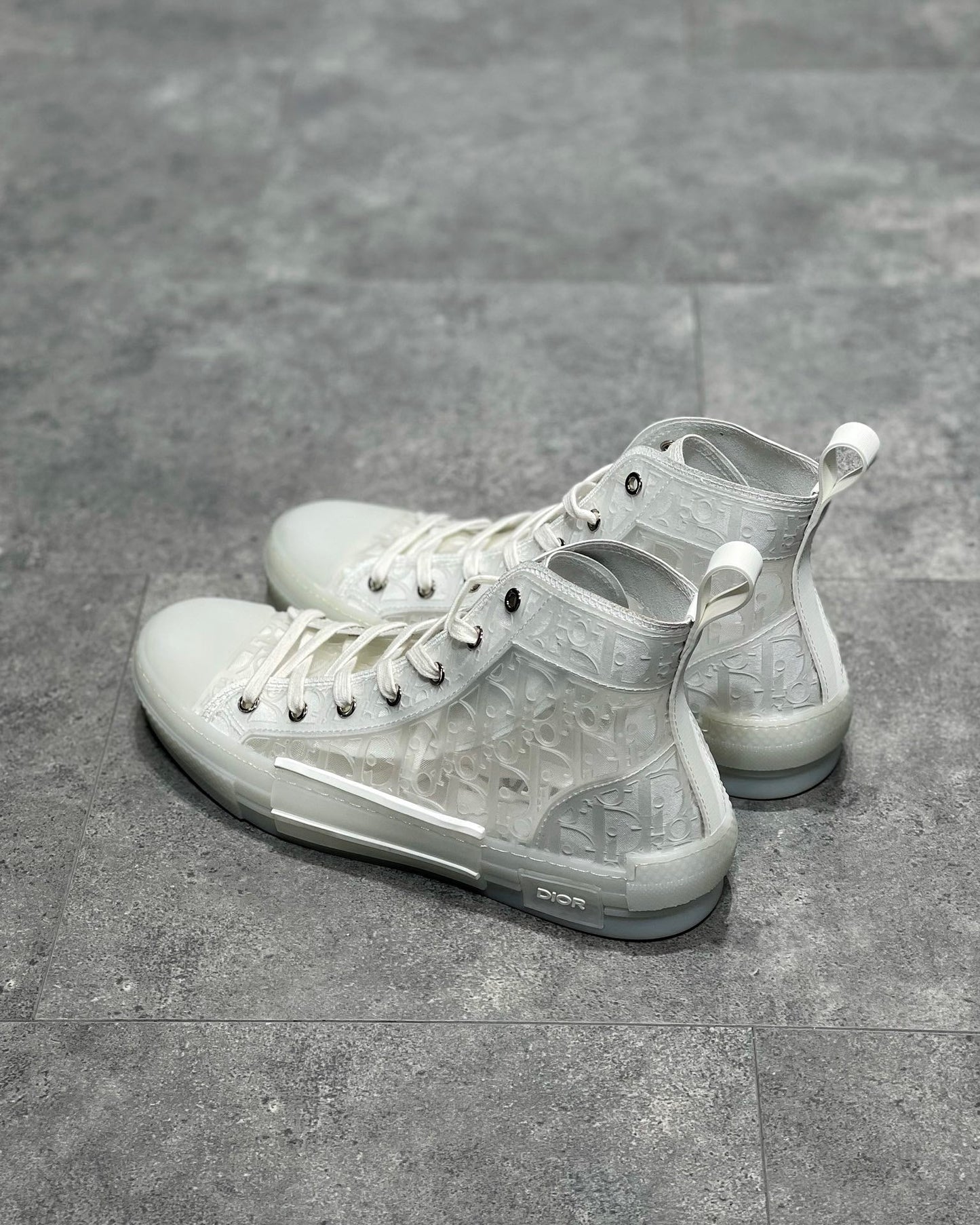 DIO Sneakers