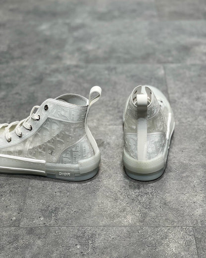 DIO Sneakers