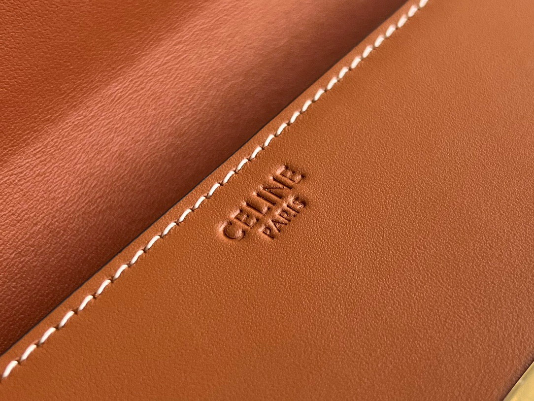 CEL Triomphe Hobo