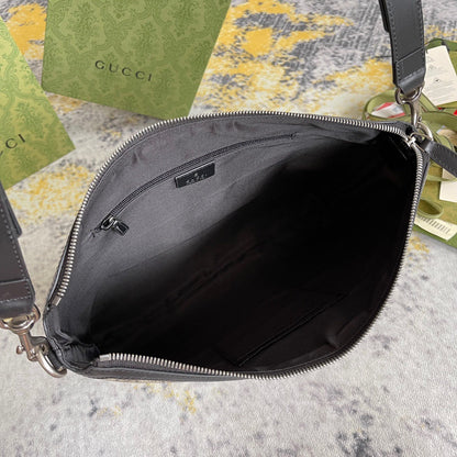GUC Messenger Bag
