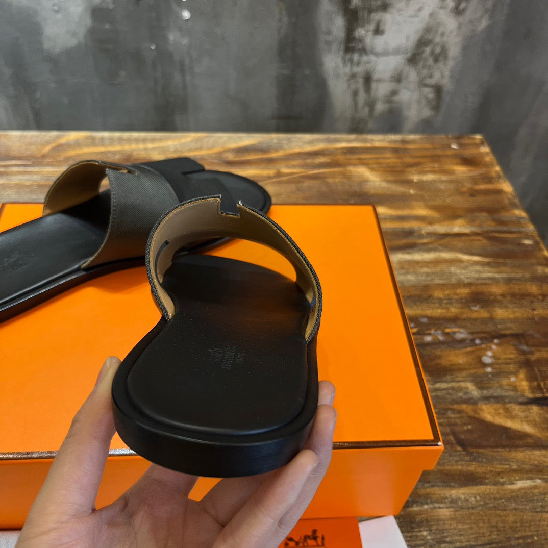 HERM Sandal