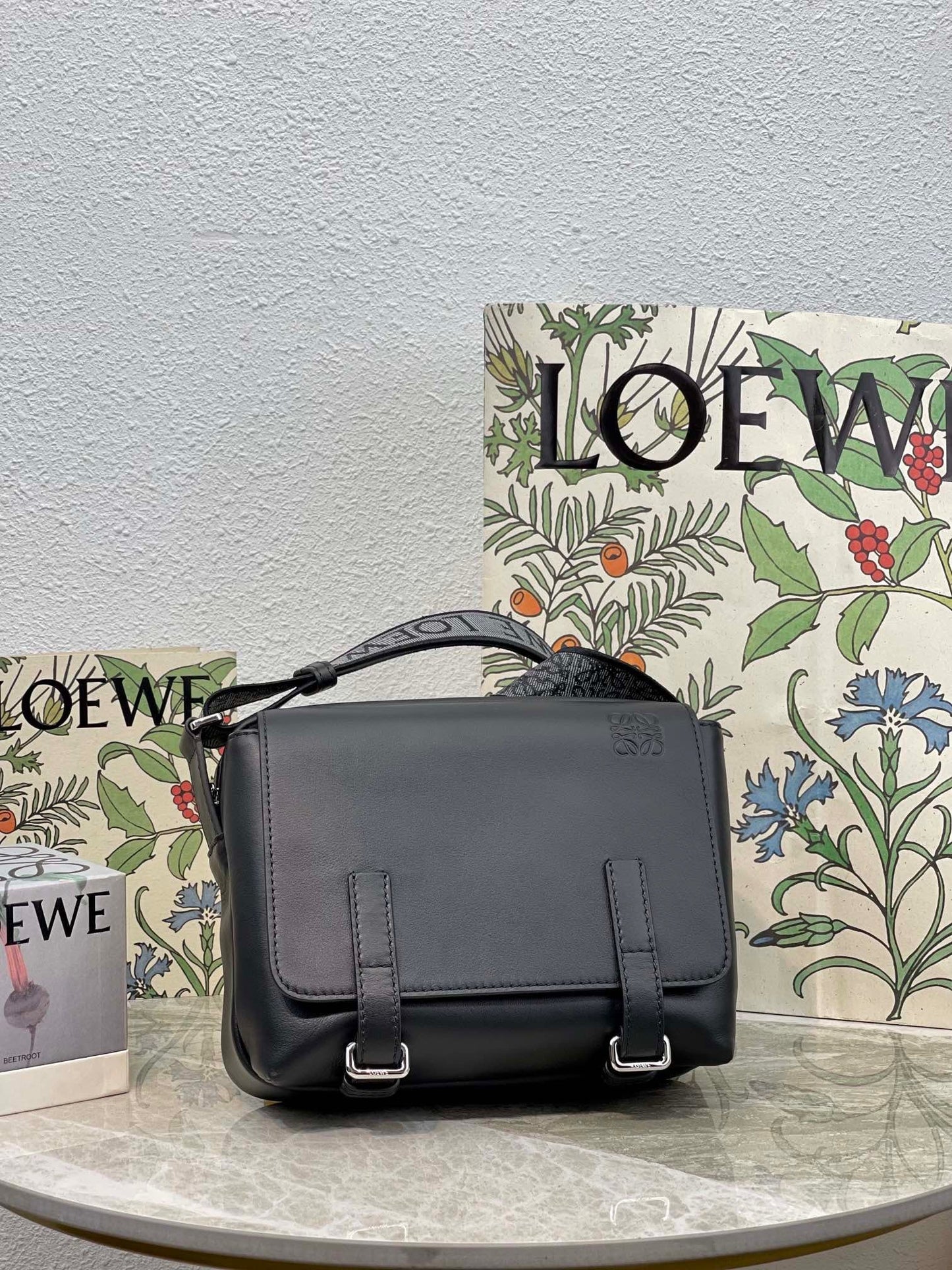 LO Messenger Bag