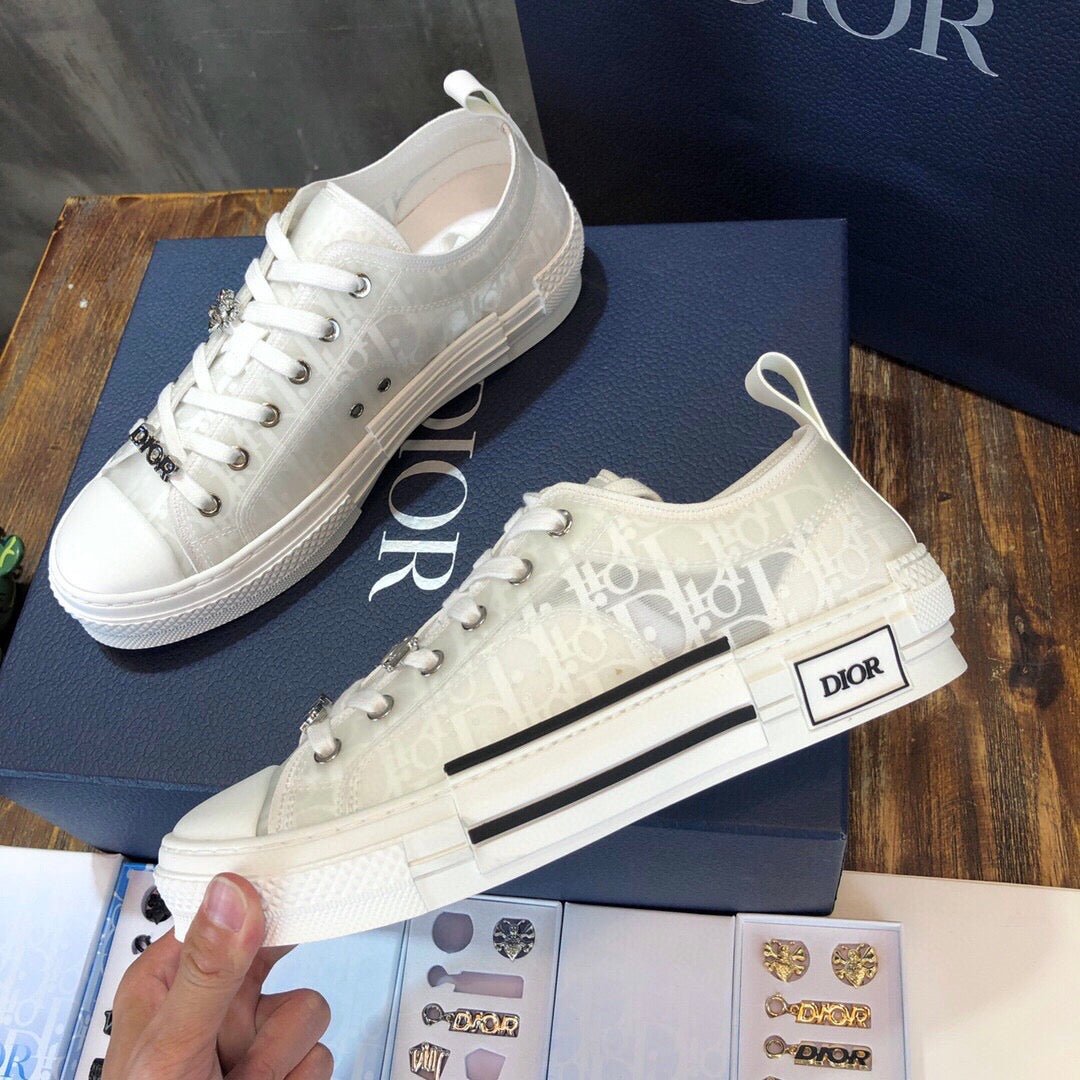 DIO Sneakers
