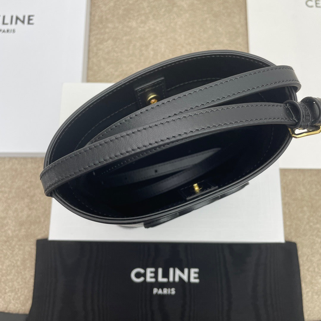 CEL Triomphe Bucket