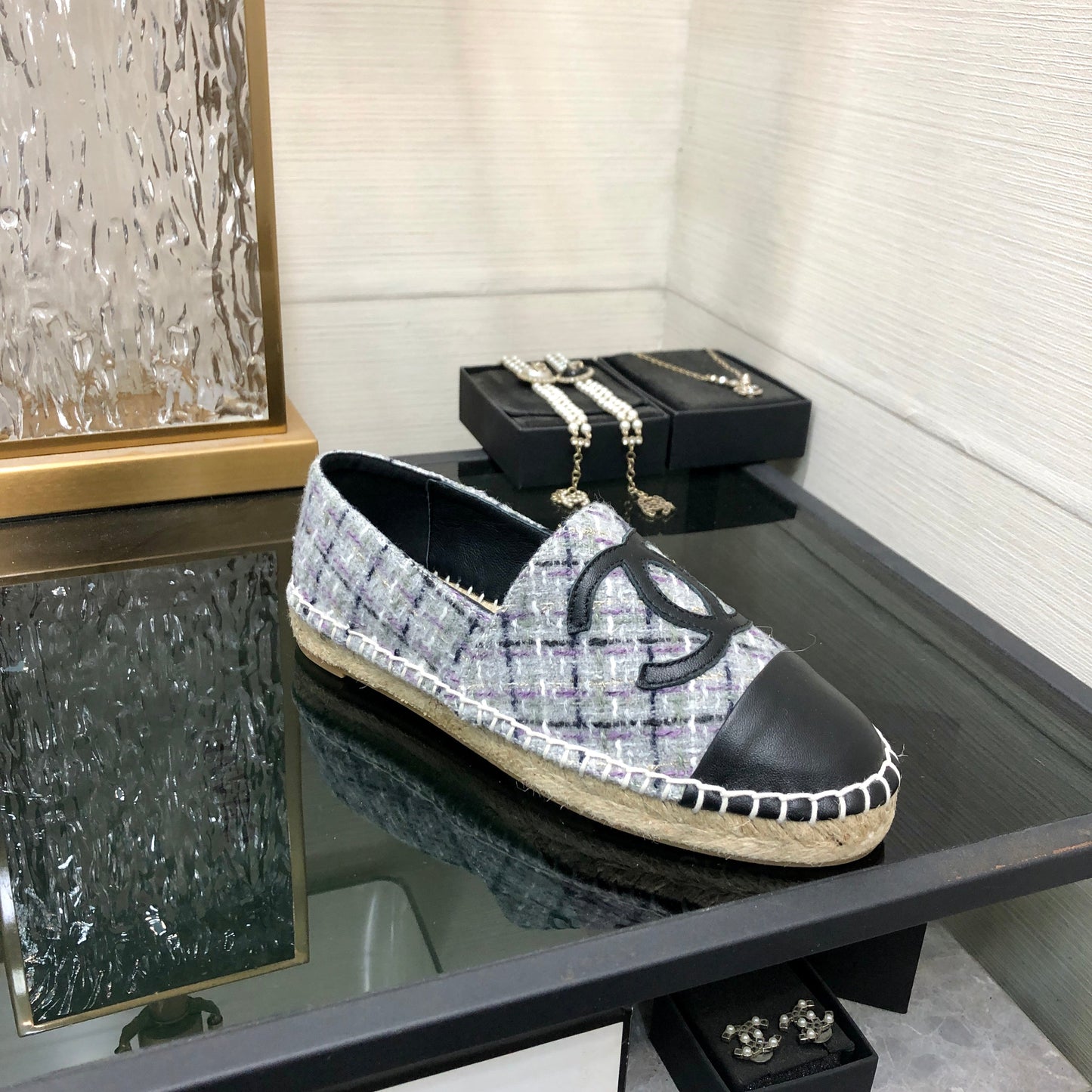 ESPADRILLE COLORFUL TWEED FABRIC AND BLACK CALFSKIN FLATS