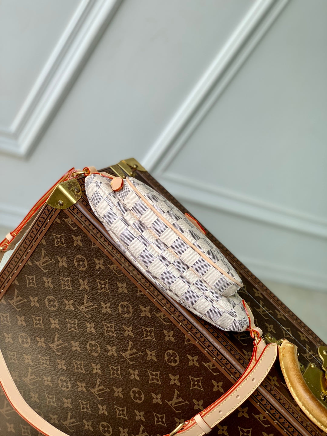 KEEPIT BUMBAG 29 IN WHITE GREY CHECKERBOARD PATTERN DAMIER AZUR COATED CANVAS