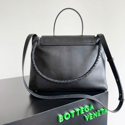 MEDIUM CIAO CIAO 34 IN BLACK CALFSKIN