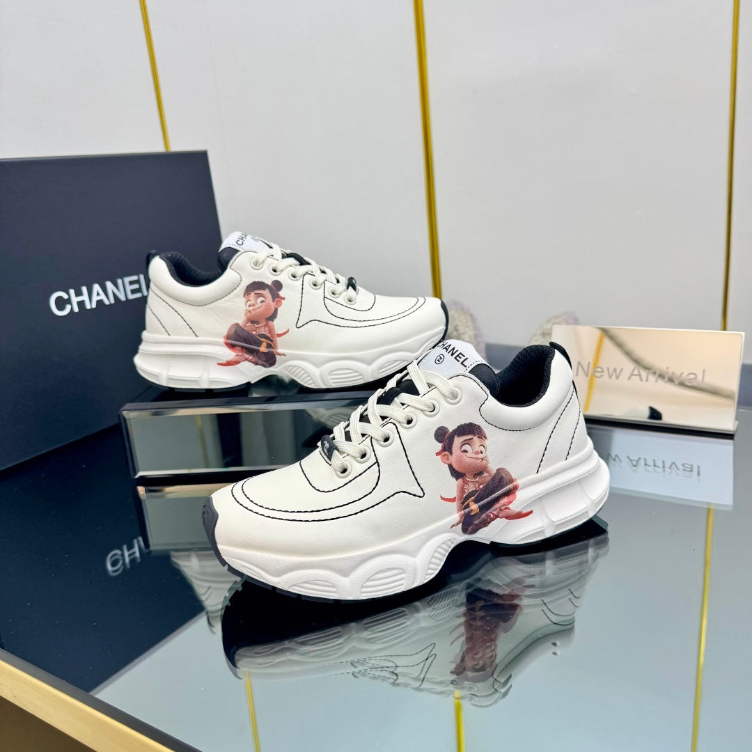 TRAINERS SNEAKER IN WHITE CALFSKIN WITH STICKER 238623
