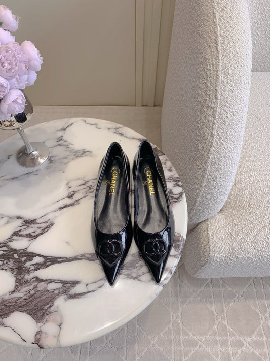 FLAT PUMP 2 CM IN BLACK PATENT CALFSKIN
