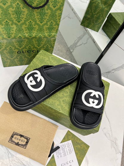 PLATFORM SLIPPERS IN BLACK IMPORTED TPU
