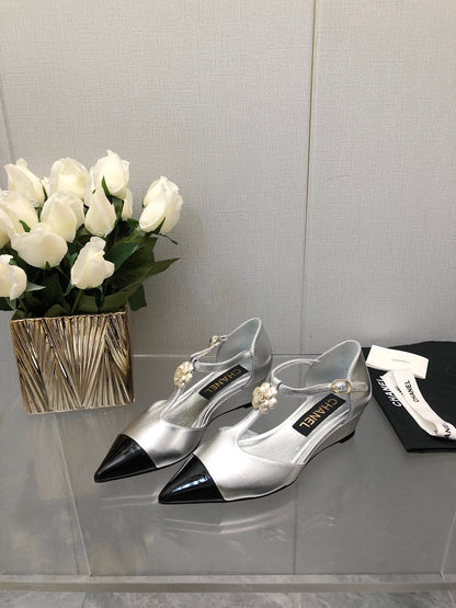 CAMELLIA CAP JANE SANDALS IN SILVER MIX BLACK LAMBSKIN