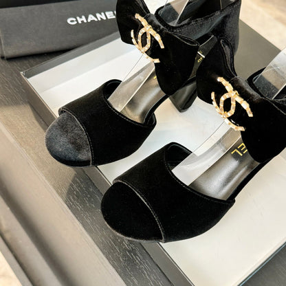 HIGH SANDAL OPEN TOE IN BLACK VELVET