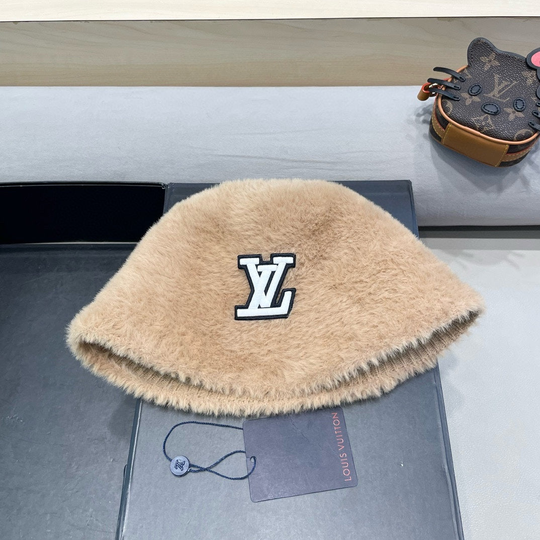 BUCKET HAT IN OATMEAL BEIGE RABBIT FUR 426226